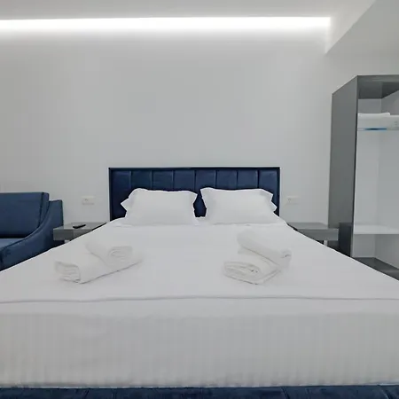 Bana Apartament Qeparo