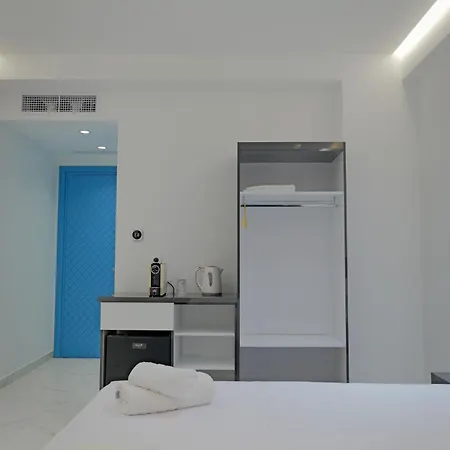 Bana Apartment Qeparo